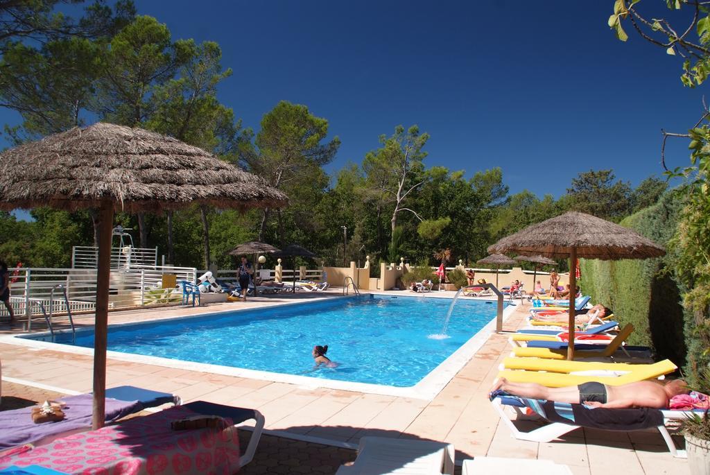 Camping Le Parc Saint-Paul-en-Forêt Zewnętrze zdjęcie