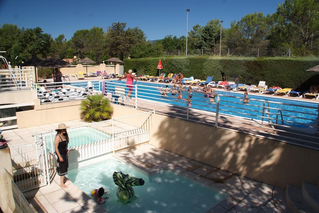 Camping Le Parc Saint-Paul-en-Forêt Zewnętrze zdjęcie